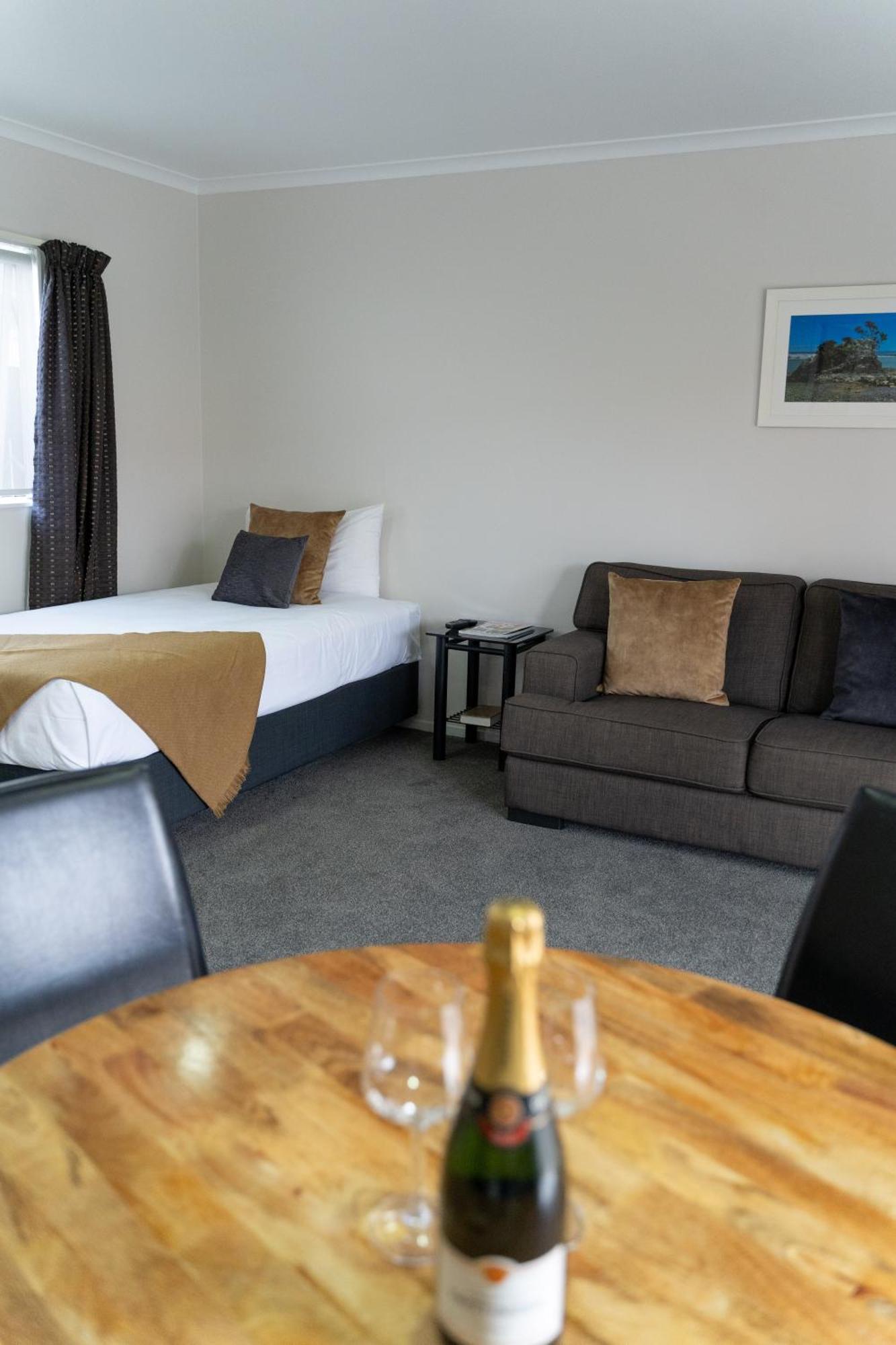 Pacific Coast Motor Lodge Whakatane Esterno foto